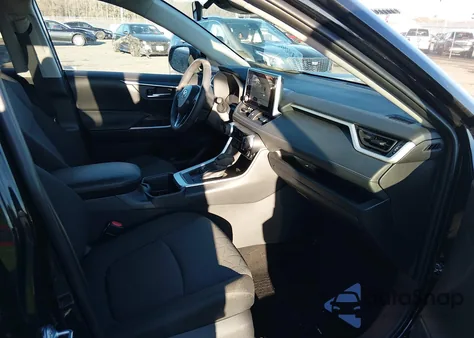 2025 Toyota Rav4 Xle z USA, uszkodzony, nr VIN 2T3P1RFV5SW563501